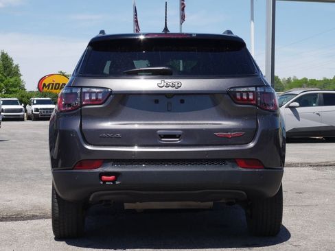 Used 2024 Jeep Compass Trailhawk AWD/4WD image 6
