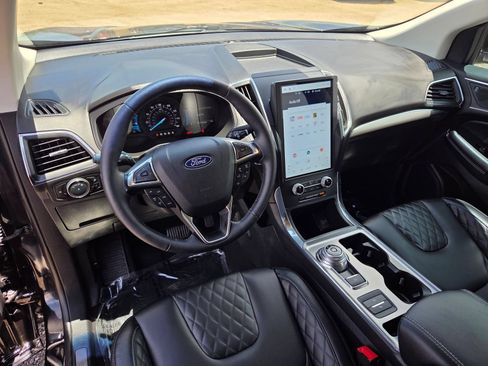 Certified 2024 Ford Edge Titanium AWD/4WD image 13