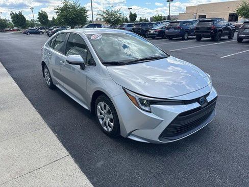 Certified 2024 Toyota Corolla LE FWD image 4
