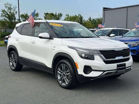 Certified 2023 Kia Seltos LX AWD/4WD image 1