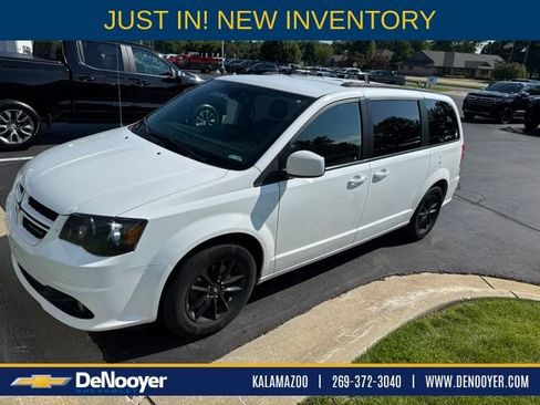 Used 2019 Dodge Grand Caravan GT FWD image 1