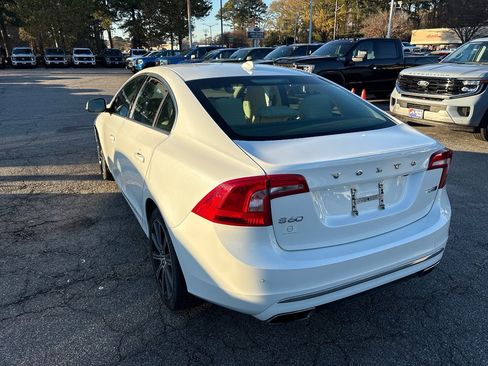 Used 2017 Volvo S60 T5 Inscription w/ Convenience Package image 7