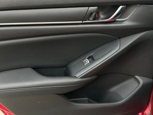 Used 2022 Honda Accord Sport Special Edition image 11