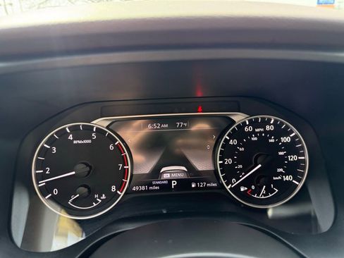 Used 2023 Nissan Rogue SV image 7