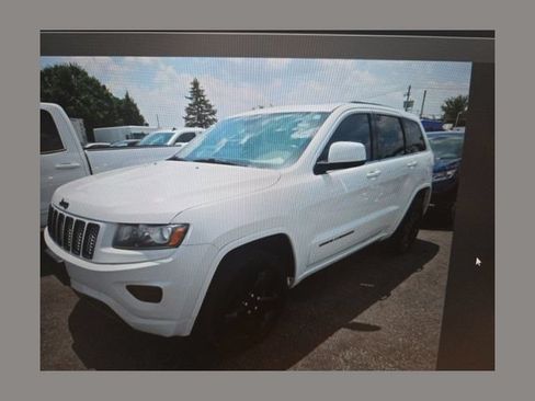 Used 2015 Jeep Grand Cherokee Altitude AWD/4WD image 1