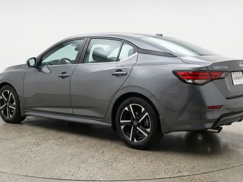 Used 2025 Nissan Sentra SV FWD image 6