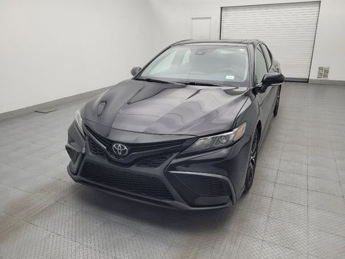 Used 2021 Toyota Camry SE w/ Audio Upgrade Package FWD image 15