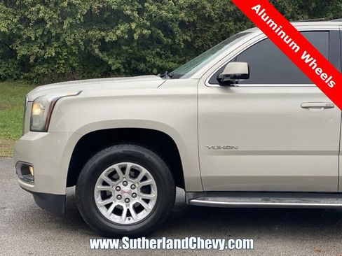 Used 2015 GMC Yukon SLT image 10