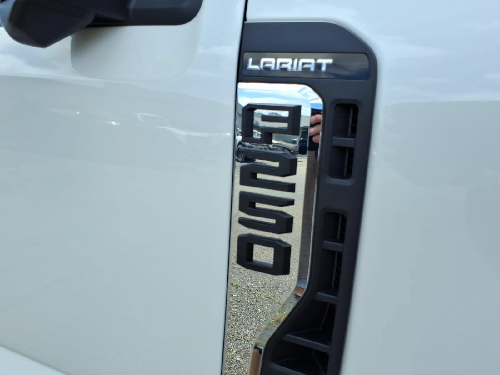 New 2026 Ford F250 Lariat w/ Lariat Premium Package AWD/4WD image 8