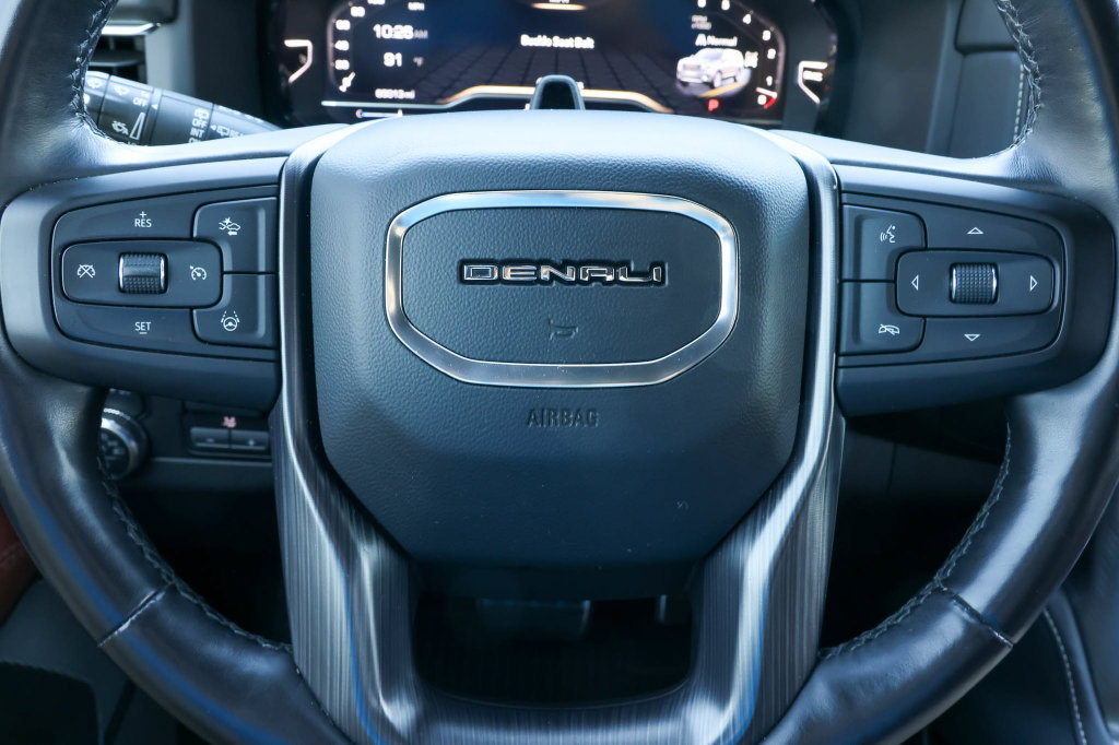 Used 2023 GMC Yukon Denali Ultimate AWD/4WD image 35