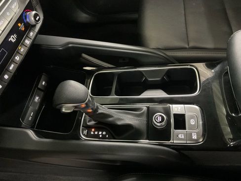 Used 2023 Kia Telluride LX FWD image 18