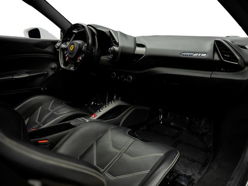 Used 2018 Ferrari 488 GTB RWD image 49