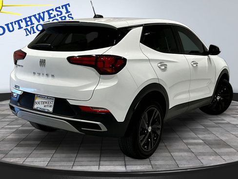 Used 2024 Buick Encore GX Preferred AWD/4WD image 7