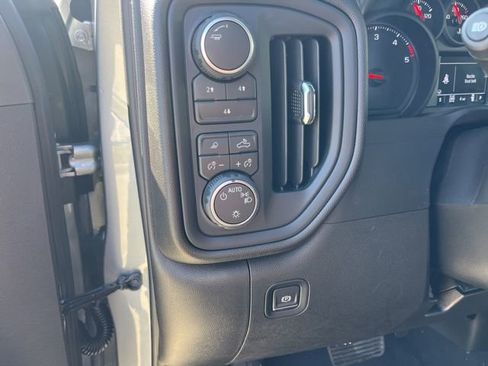 Used 2026 Chevrolet Silverado 2500 Custom w/ Custom Value Package image 19