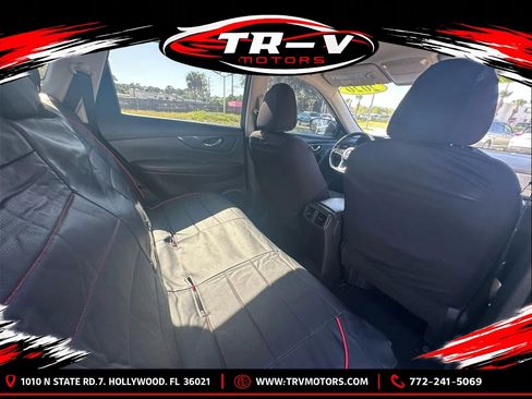 Used 2020 Nissan Rogue SV FWD image 19