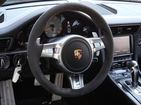 Used 2015 Porsche 911 GT3 w/ Carbon Interior Package image 11