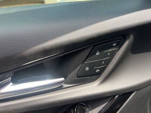 New 2026 Chevrolet Equinox RS w/ Convenience Package III FWD image 17