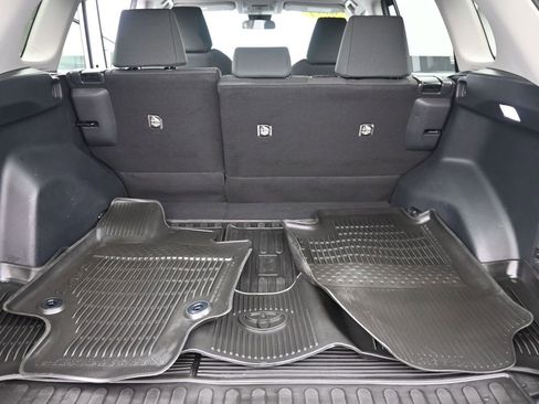 Used 2024 Toyota RAV4 LE image 27