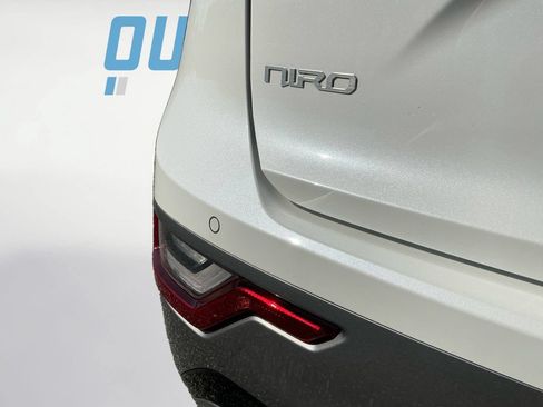 Used 2023 Kia Niro Wave w/ Wave Preserve Package FWD image 23