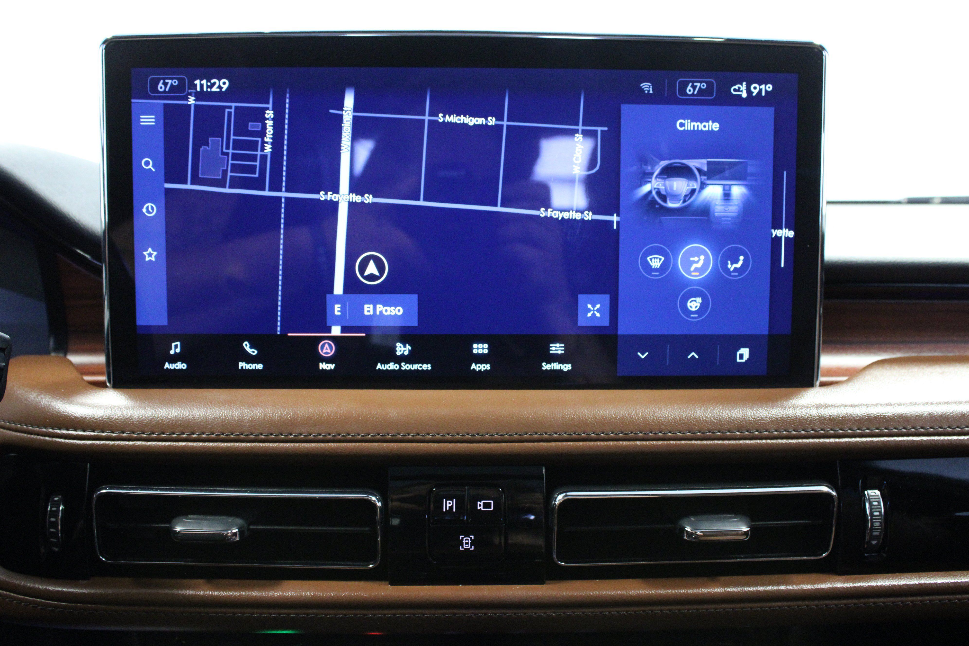 Used 2022 Lincoln Nautilus Reserve w/ Equipment Group 201A AWD/4WD image 22