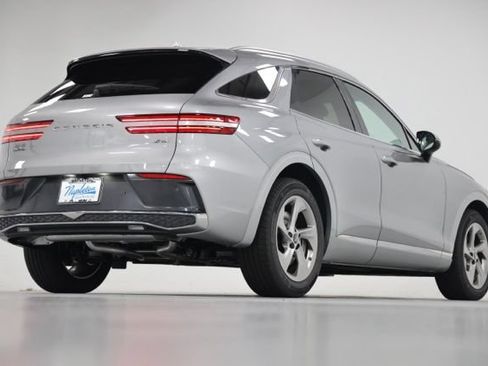 New 2026 Genesis GV70 2.5T Select AWD/4WD image 15