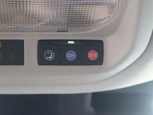 Used 2024 Chevrolet Trax LT FWD image 29