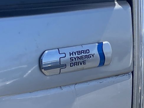Used 2014 Toyota Prius Prime Plug-In Hybrid FWD image 5