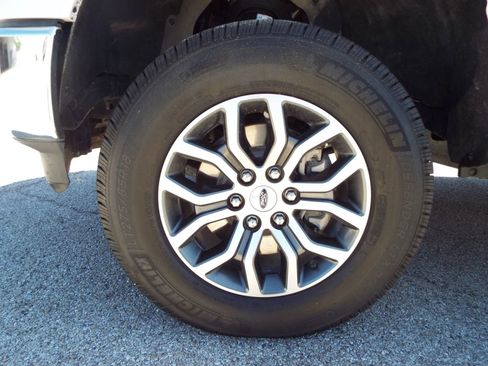 Used 2021 Ford F150 XLT w/ Equipment Group 301A Mid image 9