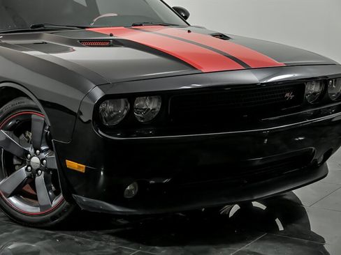 Used 2013 Dodge Challenger R/T Plus RWD image 2