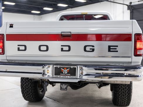 Used 1992 Dodge D/W Truck 250 AWD/4WD image 32