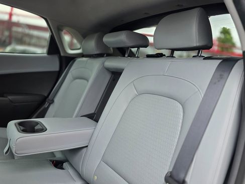 Used 2019 Hyundai Kona Limited image 26