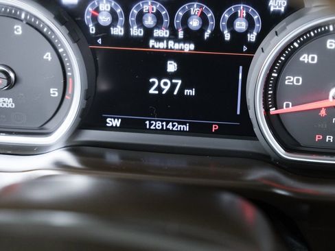 Used 2020 Chevrolet Silverado 2500 LTZ w/ LTZ Premium Package image 58