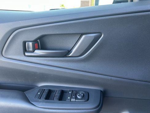 Used 2024 Toyota Prius Prime SE image 33