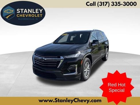 Used 2023 Chevrolet Traverse LT w/ Rear Camera Mirror Package AWD/4WD image 1