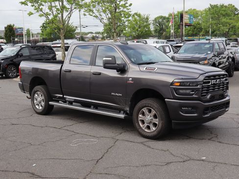 Used 2025 RAM 3500 Big Horn AWD/4WD image 2