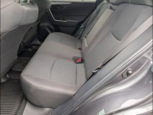 Used 2023 Toyota RAV4 LE FWD image 8