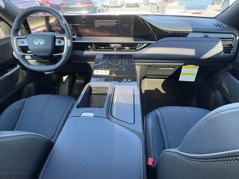 New 2026 INFINITI QX80 4WD image 8