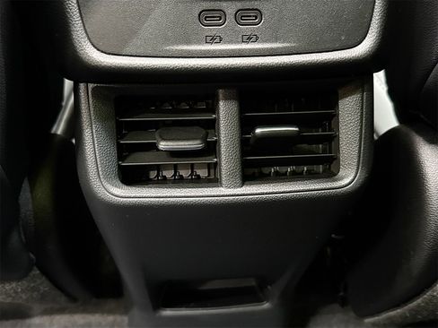 New 2026 Chevrolet Equinox LT w/ Convenience Package II image 26