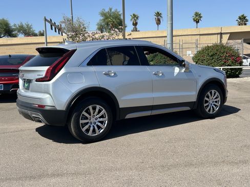 Used 2022 Cadillac XT4 Premium Luxury w/ Safety Alert Package AWD/4WD image 8