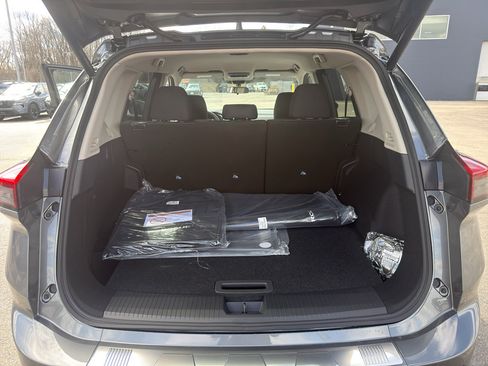 New 2026 Nissan Rogue SV AWD/4WD image 35