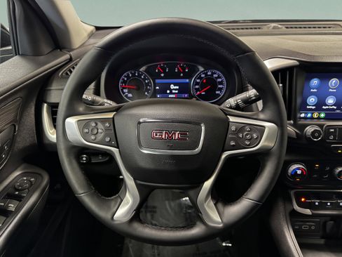 Used 2024 GMC Terrain SLT image 26