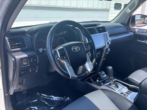 Used 2024 Toyota 4Runner SR5 Premium w/ Moonroof Package AWD/4WD image 18
