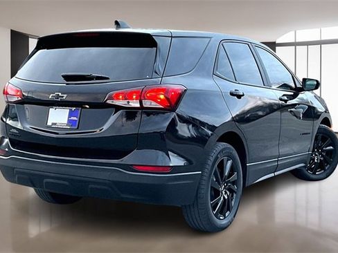Used 2024 Chevrolet Equinox LS w/ LS Convenience Package image 6
