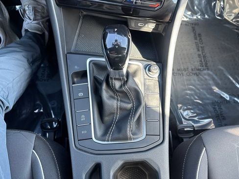 Used 2025 Volkswagen Jetta Sport FWD image 27