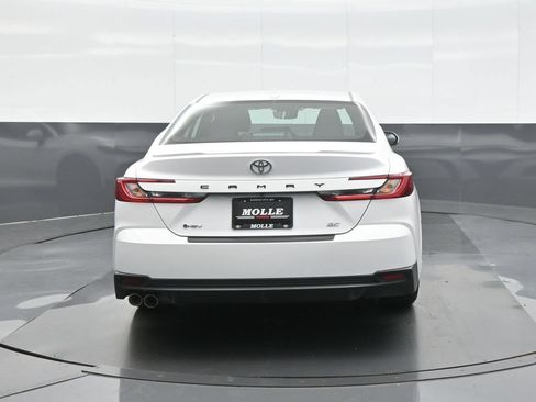Used 2026 Toyota Camry SE FWD image 6