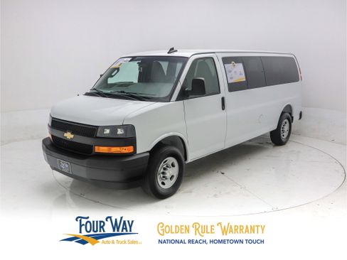 Used 2025 Chevrolet Express 3500 LS image 8