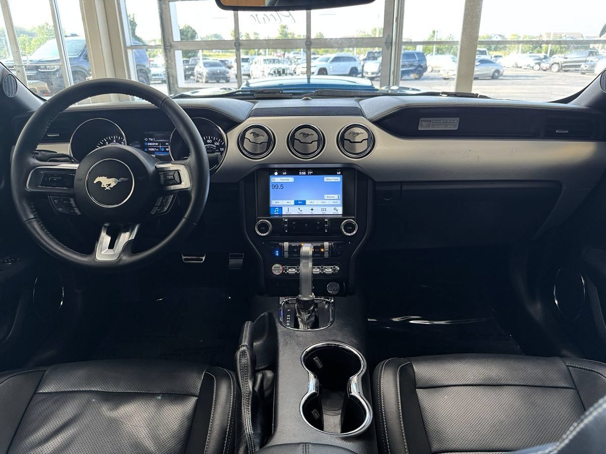 Used 2017 Ford Mustang GT Premium w/ Black Accent Package RWD image 23