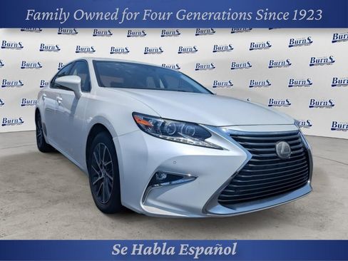 Used 2016 Lexus ES 350 w/ Luxury Package w/Wood Trim FWD image 1
