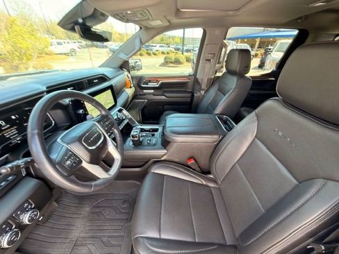 Used 2023 GMC Sierra 1500 Denali w/ Technology Package image 7