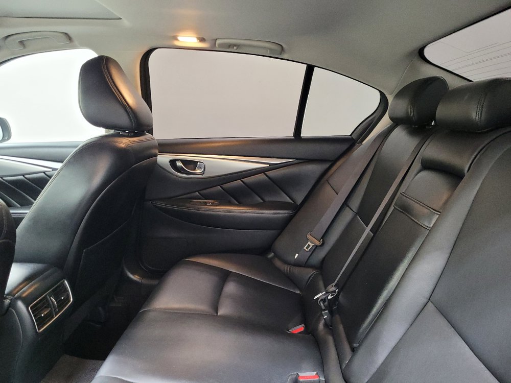 Used 2019 INFINITI Q50 Luxe w/ Essential Package (3.0T Luxe) AWD/4WD image 18